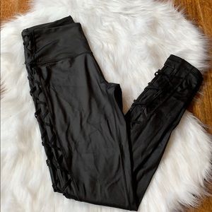 Victoria Secret knockout cross pant!